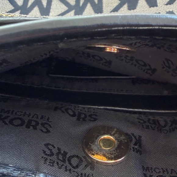 Michael Kors Black & Tan Signature Jacquard Canvas Crossbody Travel Purse - Picture 8 of 12